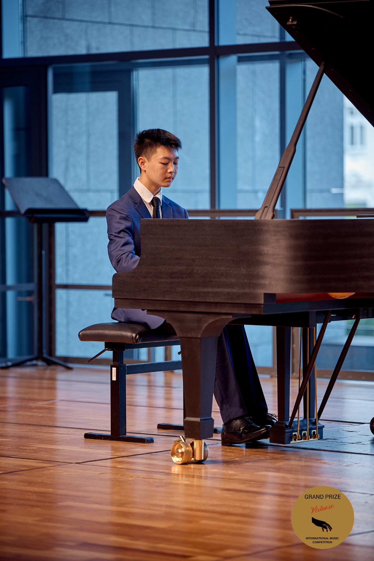 Brendan Li performing at the Grand Prize Virtuoso competition
